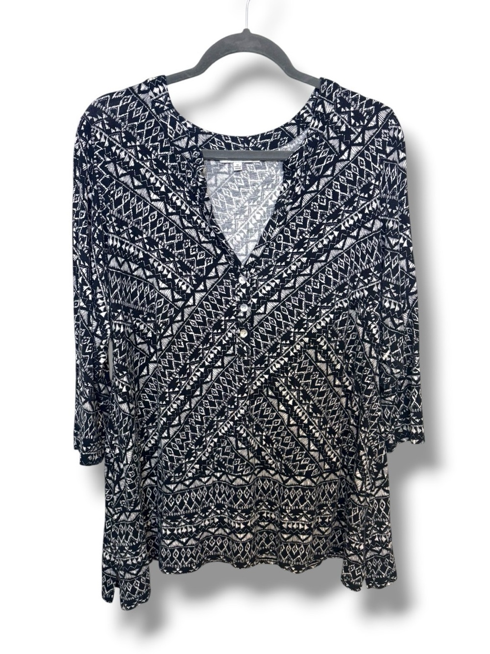 Rose + Olive Womens 1X Black White Geometric Tribal Boho Henley Tunic Top 1X